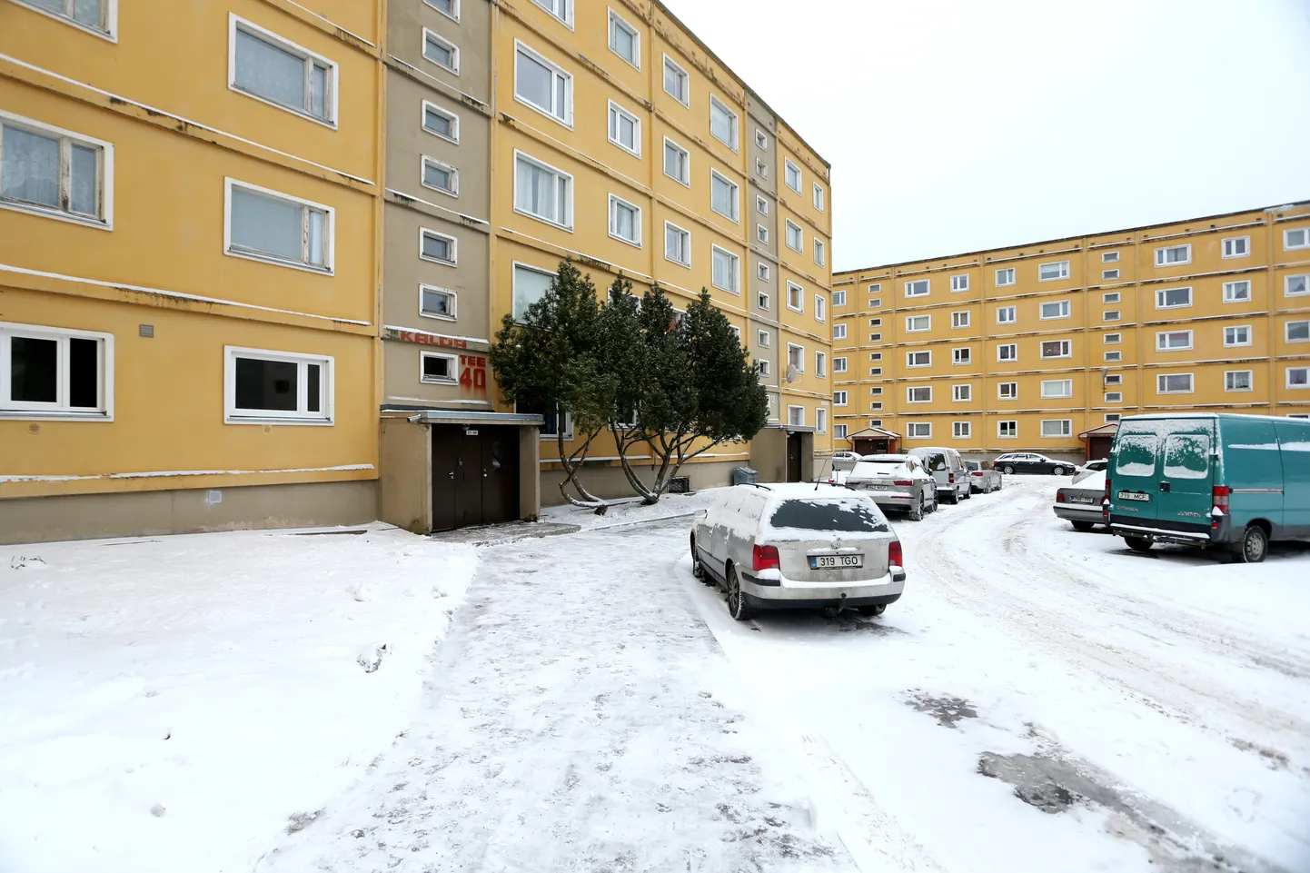 Kalda tee 40 saab aasta lõpuks uue fassaadi ning maja katusele paigaldatakse päikesepaneelid.