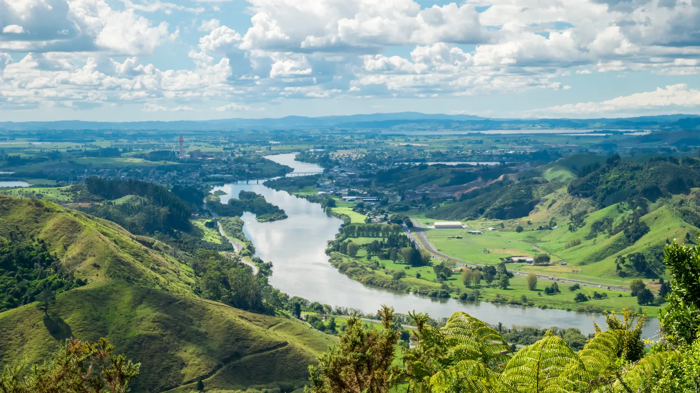 Uus-Meremaa Waikato piirkond koos Waikato jõega.
