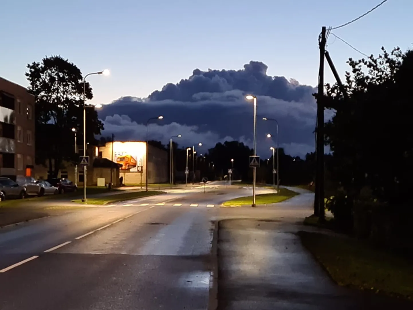Huvitav vaatepilt: Paide külje all kõrguks justkui mäed.