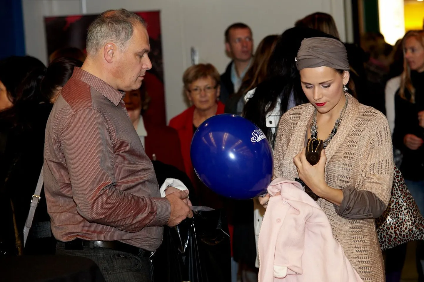 Moemess ”Ilu Sõnum 2010”, tõi reedel ja laupäeval messile palju erinevaid inimesi ning rohkelt eksponente. Messile tulid koos Kati ja Jaan Toots