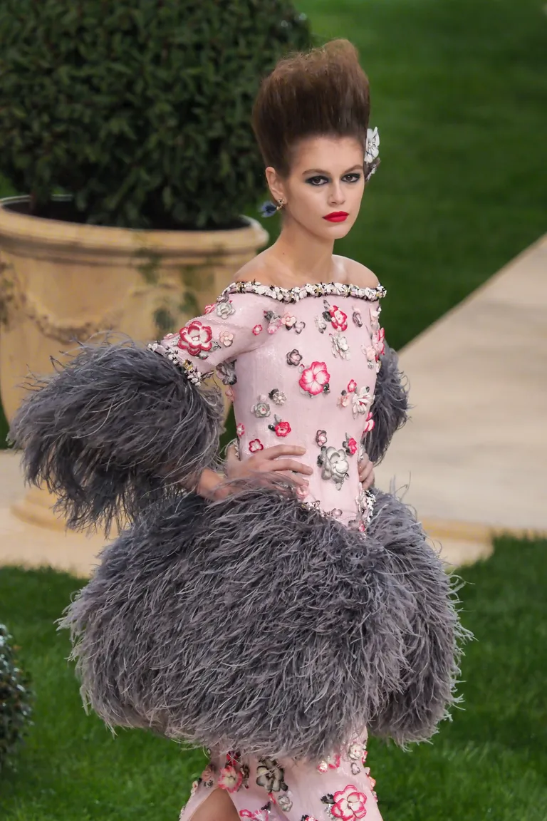 Кайя Гербер. Неделя моды в Париже. Показ Chanel Haute Couture SS 2019