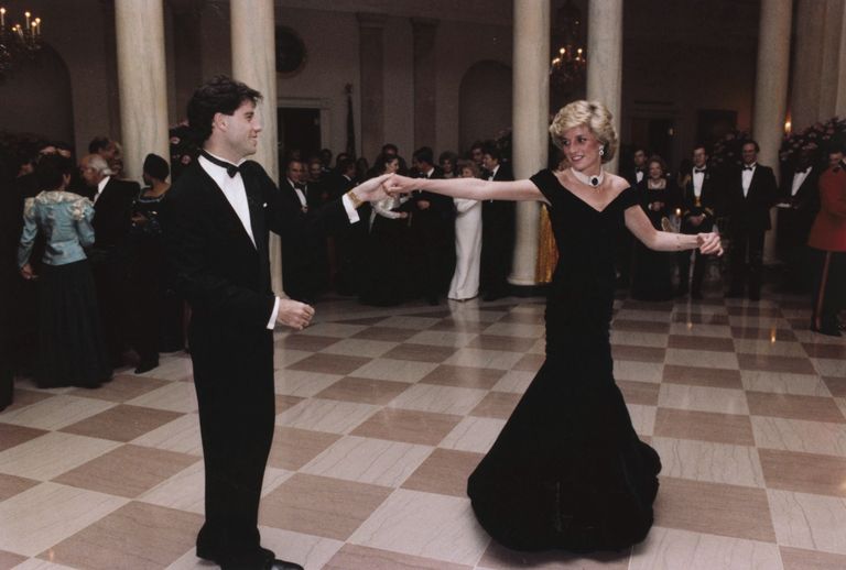 John Travolta ja printsess Diana tantsimas Valges Majas 9. novembril 1985. 