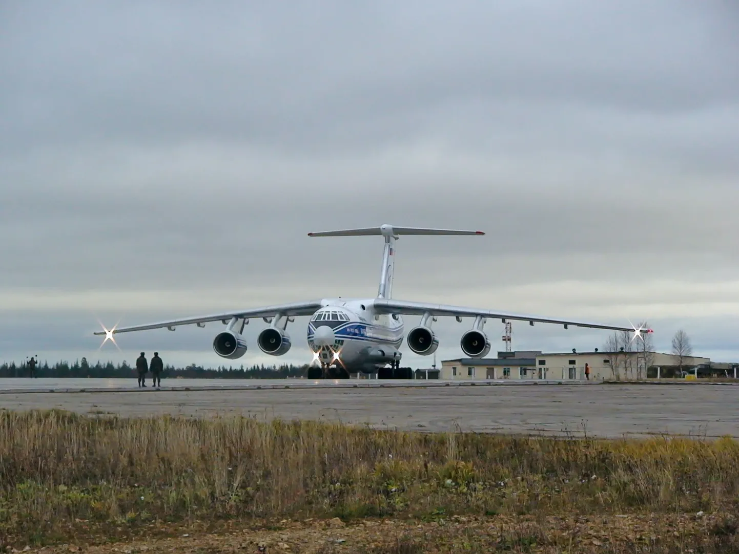 Transpordilennuk IL-76.