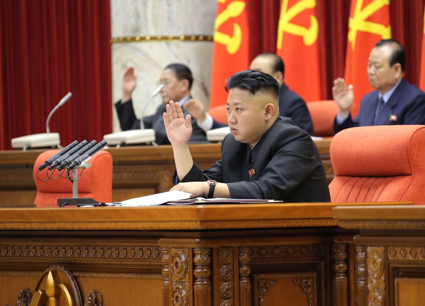 Põhja-Korea liider Kim Jong-Un: populaarne riik ja riigipea 1.aprilli libauudistes.