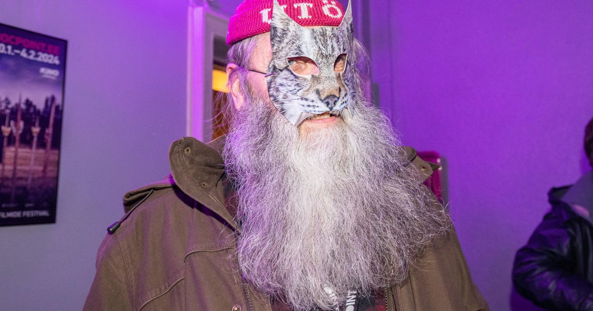 GALERII ⟩ Kes ta on? Dokfilmide festivali avamisele saabus müstiline ilvesmees