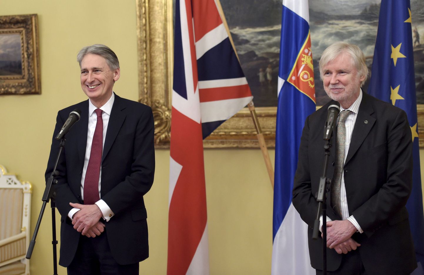 Briti välisminister Philip Hammond koos Soome kolleegi Erkki Tuomiojaga 8. jaanuaril Helsingis.