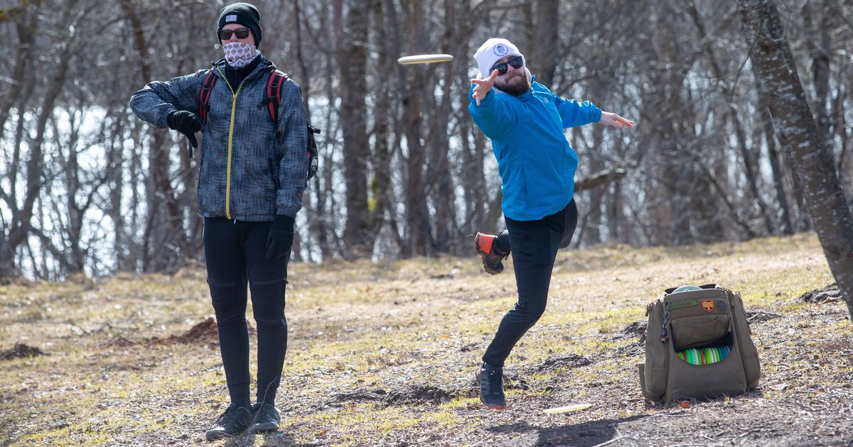 Kettagolfarid kogunesid kolmesajandale nädalamängule