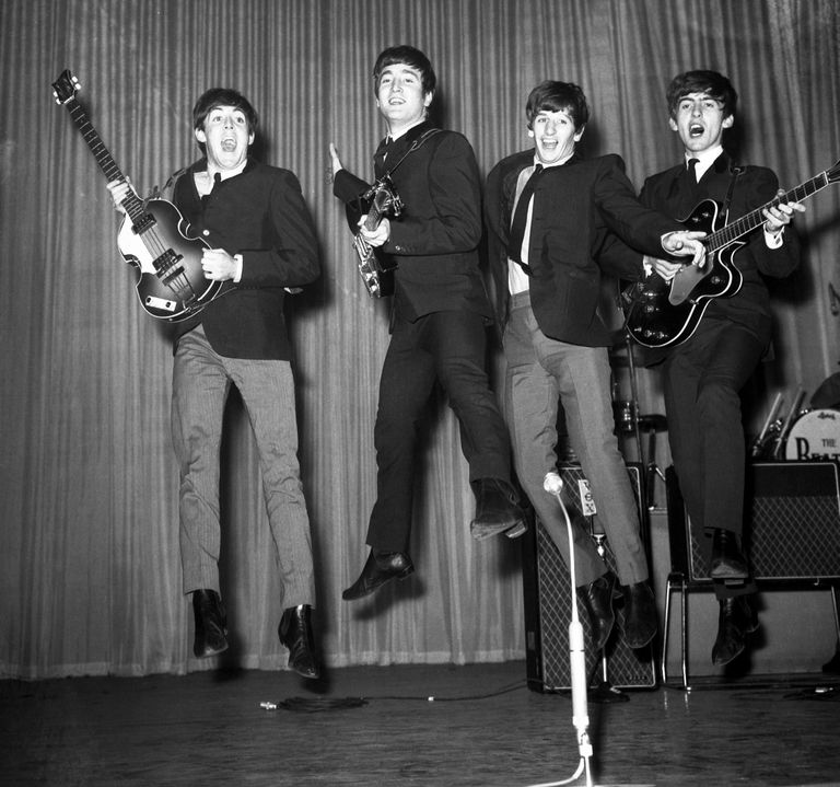 The Beatles (vasakult): Paul McCartney, John Lennon, George Harrison ja Ringo Starr 1963