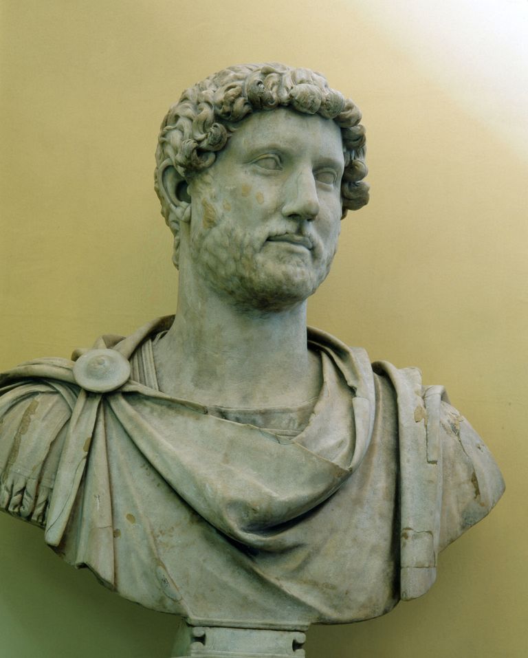 Vana-Rooma keisri Hadrianuse marmorbüst