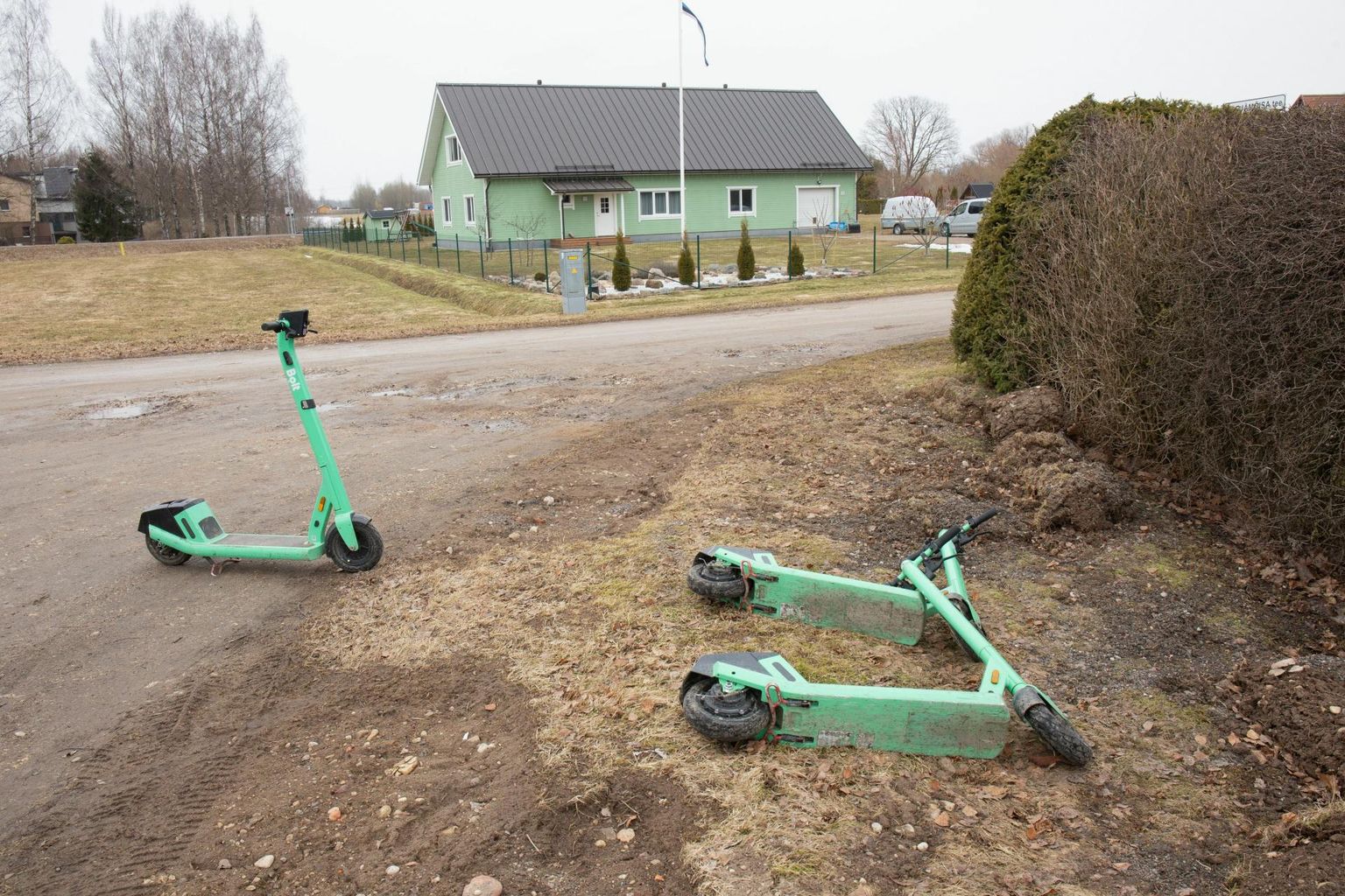Mullu jõudsid Bolti tõukerattad Viljandisse aprilli alguses. Tänavu pole teada, kas või millal iseliikuvad rattad linna tuuakse.