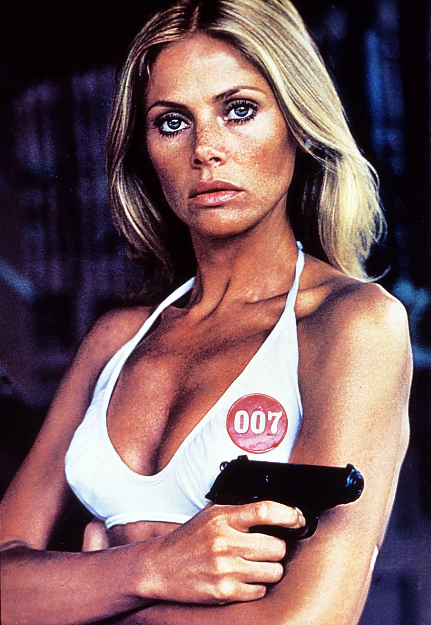 Britt Ekland Bondi filmis «Mees kuldse relvaga»