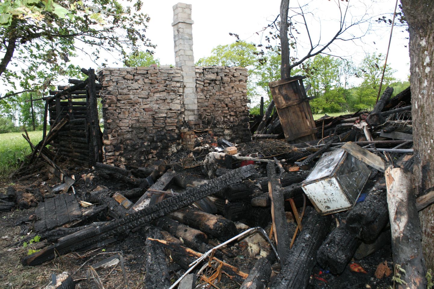 Koongas hävis tulekahjus maja.