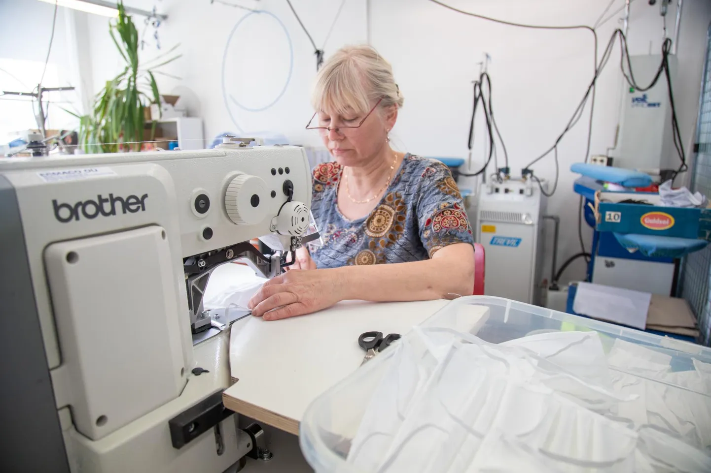 Pärnumaal saab muu hulgas asuda tööle õmblejana.