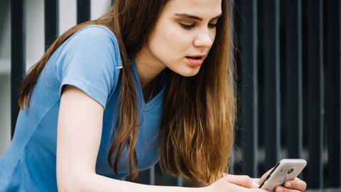 Seksuaalne väljapressimine ohustab internetis noori Eestis