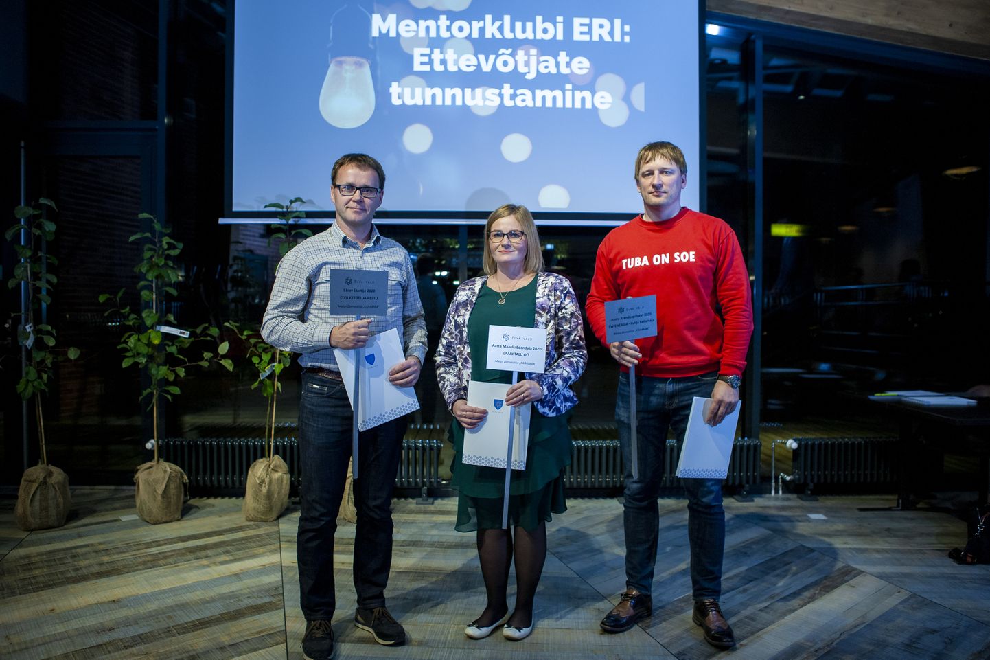 Vasakult Elva Keegel ja Resto üks eestvedaja Markko Abel, Laari Talu OÜ juhatuse liige Kadri Nebokat ja SW Energia tegevjuht Mait Pärg.