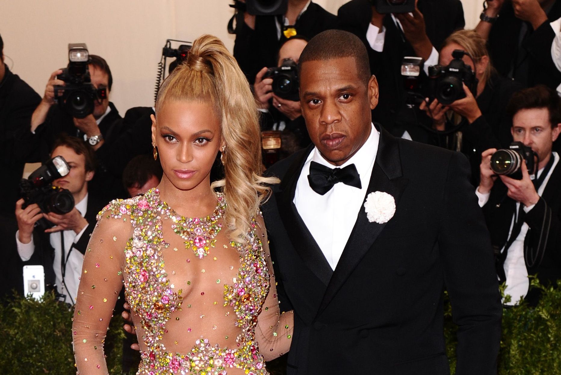 Beyonce, left, and Jay-Z arrive at The Metropolitan Museum of Art's Costume Institute benefit gala celebrating "China: Through the Looking Glass" on Monday, May 4, 2015, in New York. (Photo by Charles Sykes/Invision/AP)