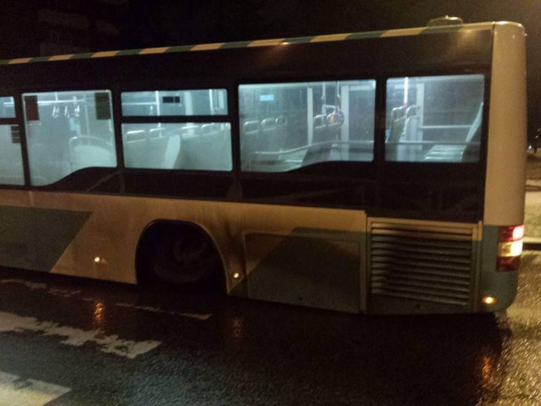 Автобус без колеса в Мустамяэ. Foto: «Märgatud Tallinnas» grupp