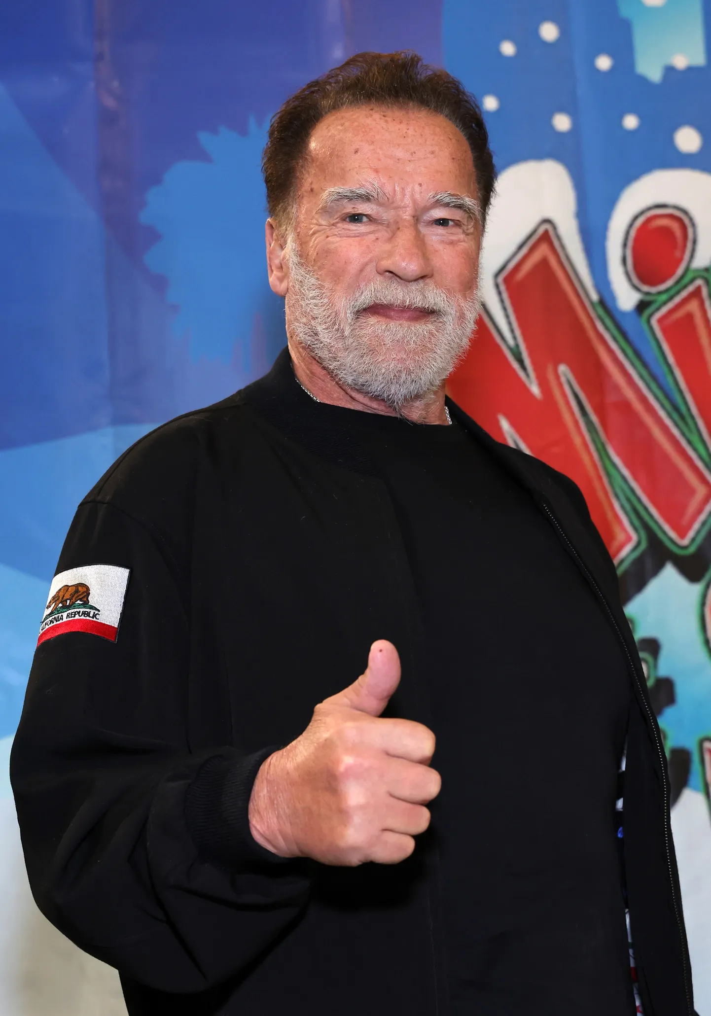 Arnold Schwarzenegger 26. novembril 2024 Los Angeleses Hollenbecki noortekeskuses jõulueelsel üritusel.