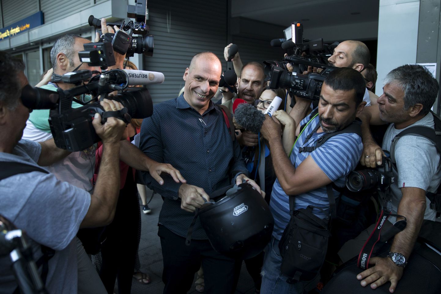 Kreeka endist rahandusministrit Yanis Varoufakist on viimasel ajal pidevalt ümbritsenud ajakirjanike hordid.