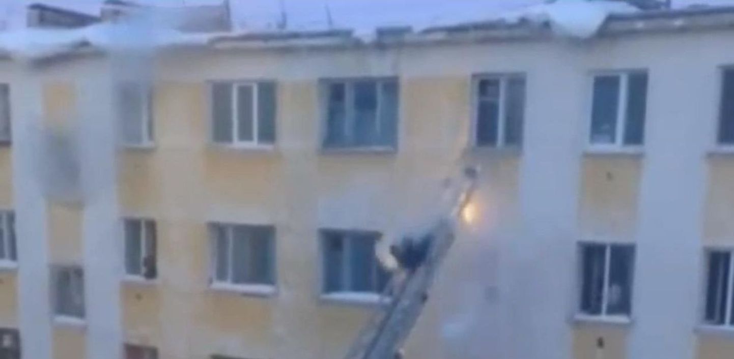 Siberis takistas lumehunniku kukkumine tuletõrjujal päästeoperatsiooni