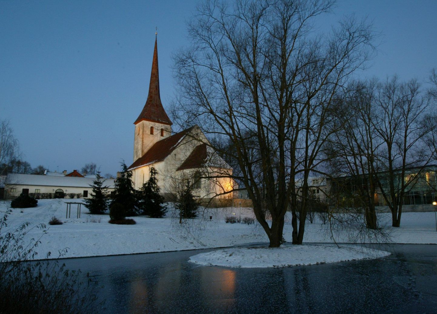 Rakvere Kolmainu kirik.