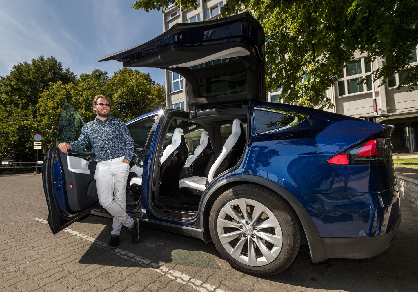 Tesla elektriautode rentimisega tegelev Mario Kadastik.