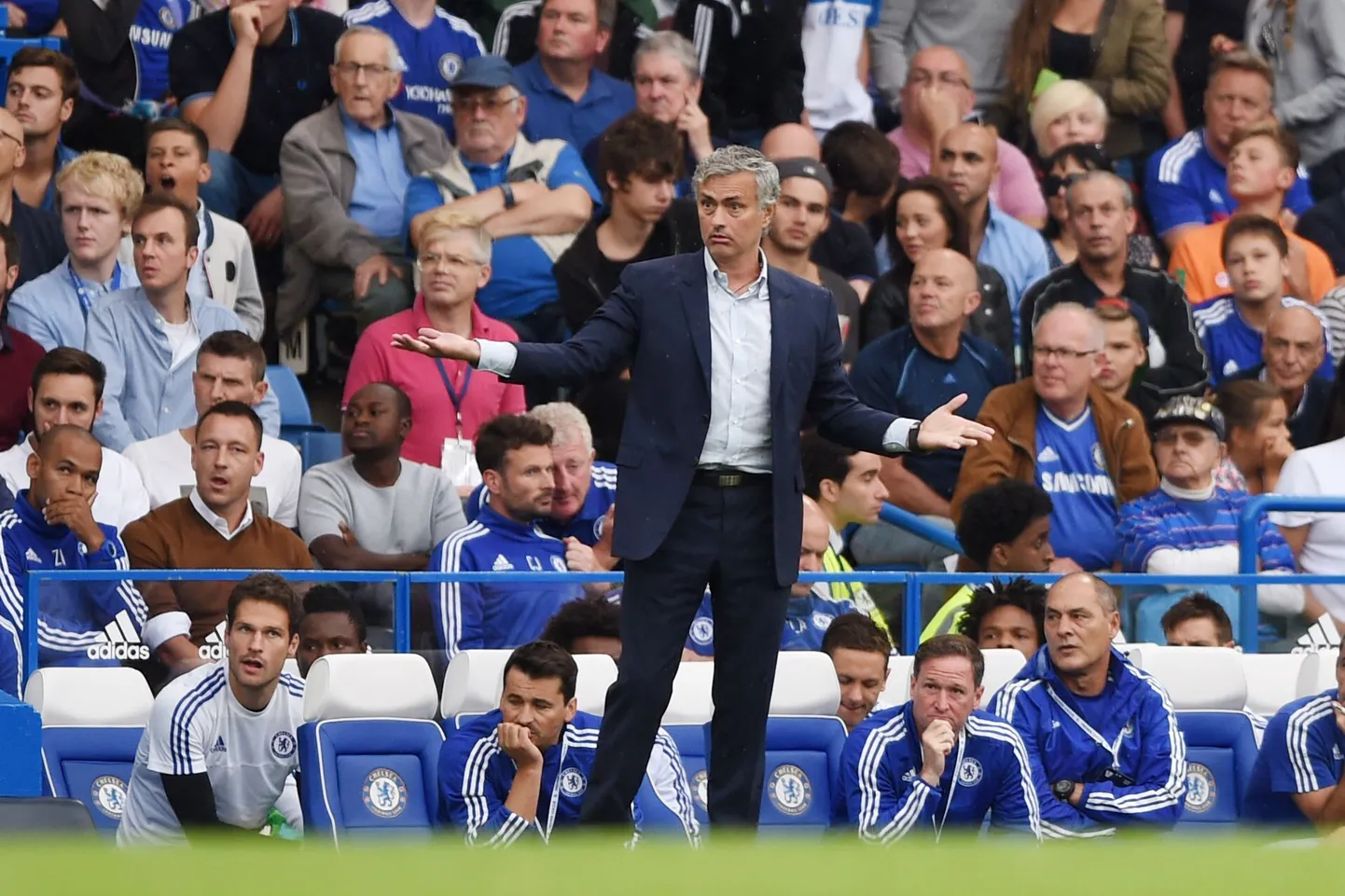 Jose Mourinho tänases mängus Crystal Palace`i vastu.