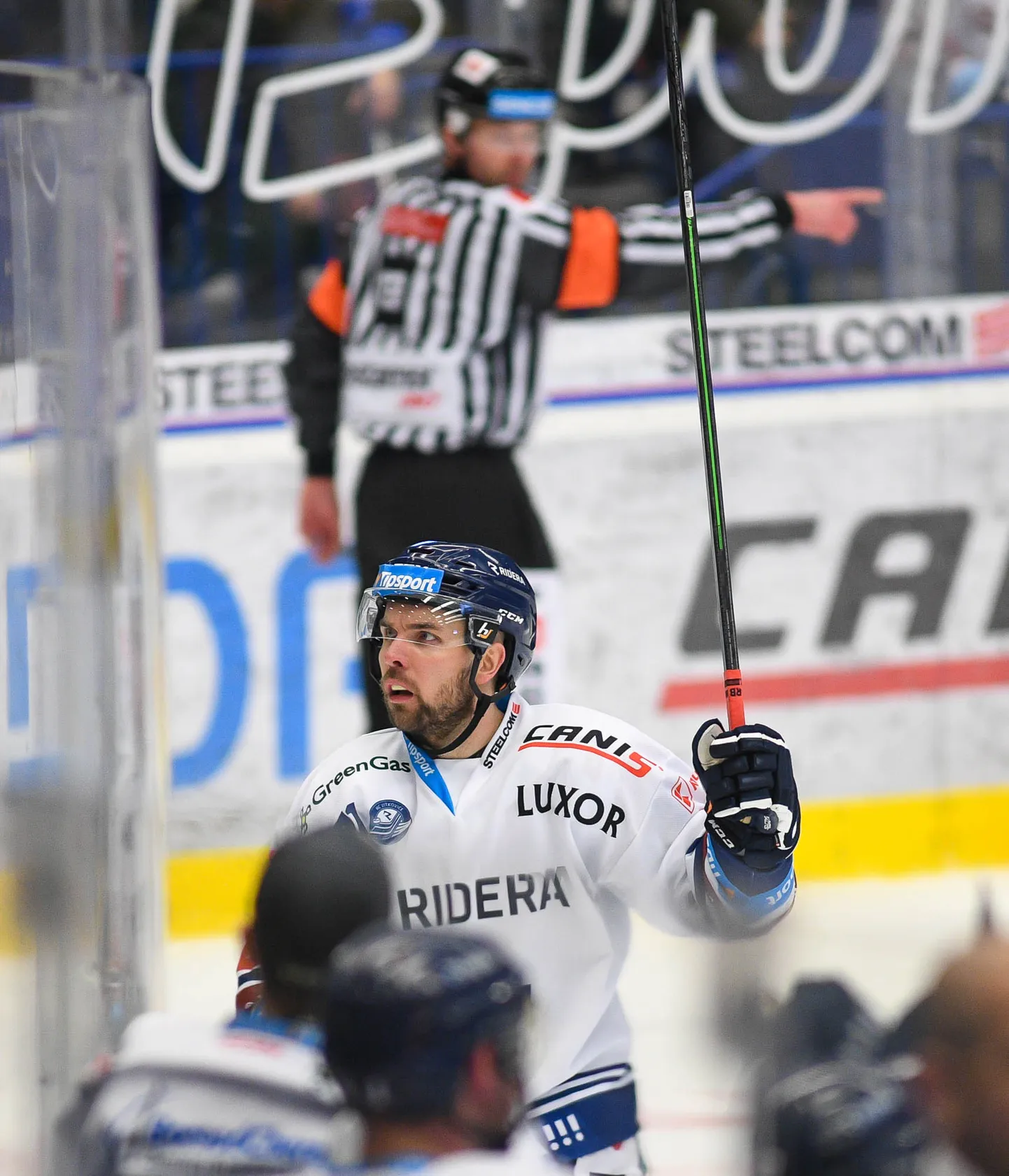 Latvijas hokejists Roberts Bukarts