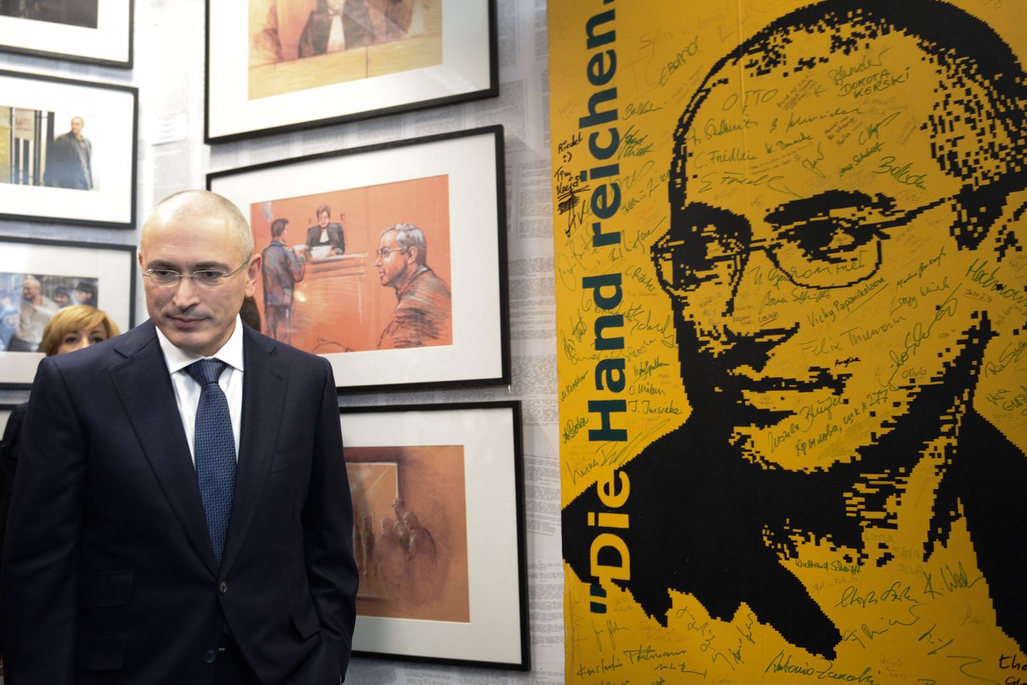 Hodorkovski viibib praegu Berliinis ning annab Berliini müüri muuseumis pressikonverentsi.