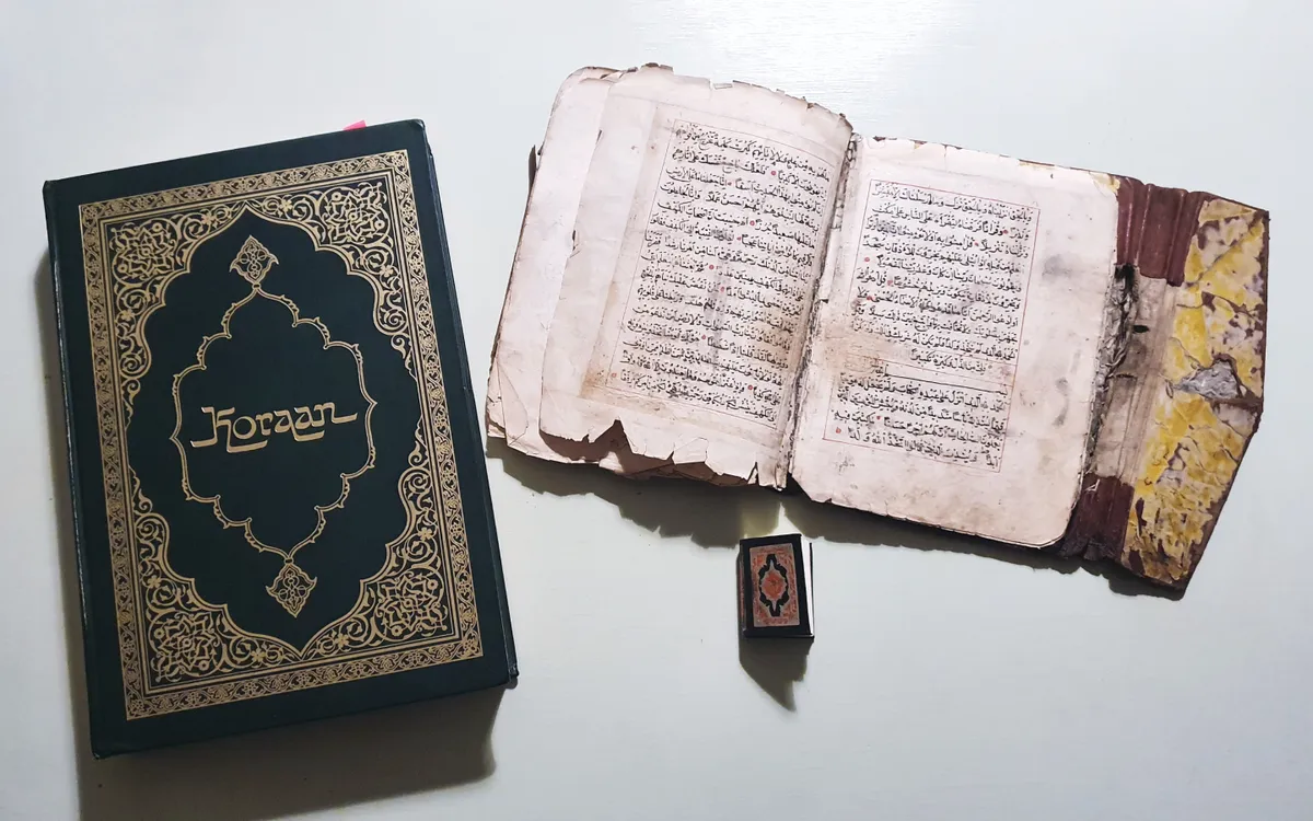Koraan kolmel kujul. Haljand Udami tõlgitud eestikeelsena, araabiakeelne miniatuurne ning Uku Masingu käsikirjaline versioon