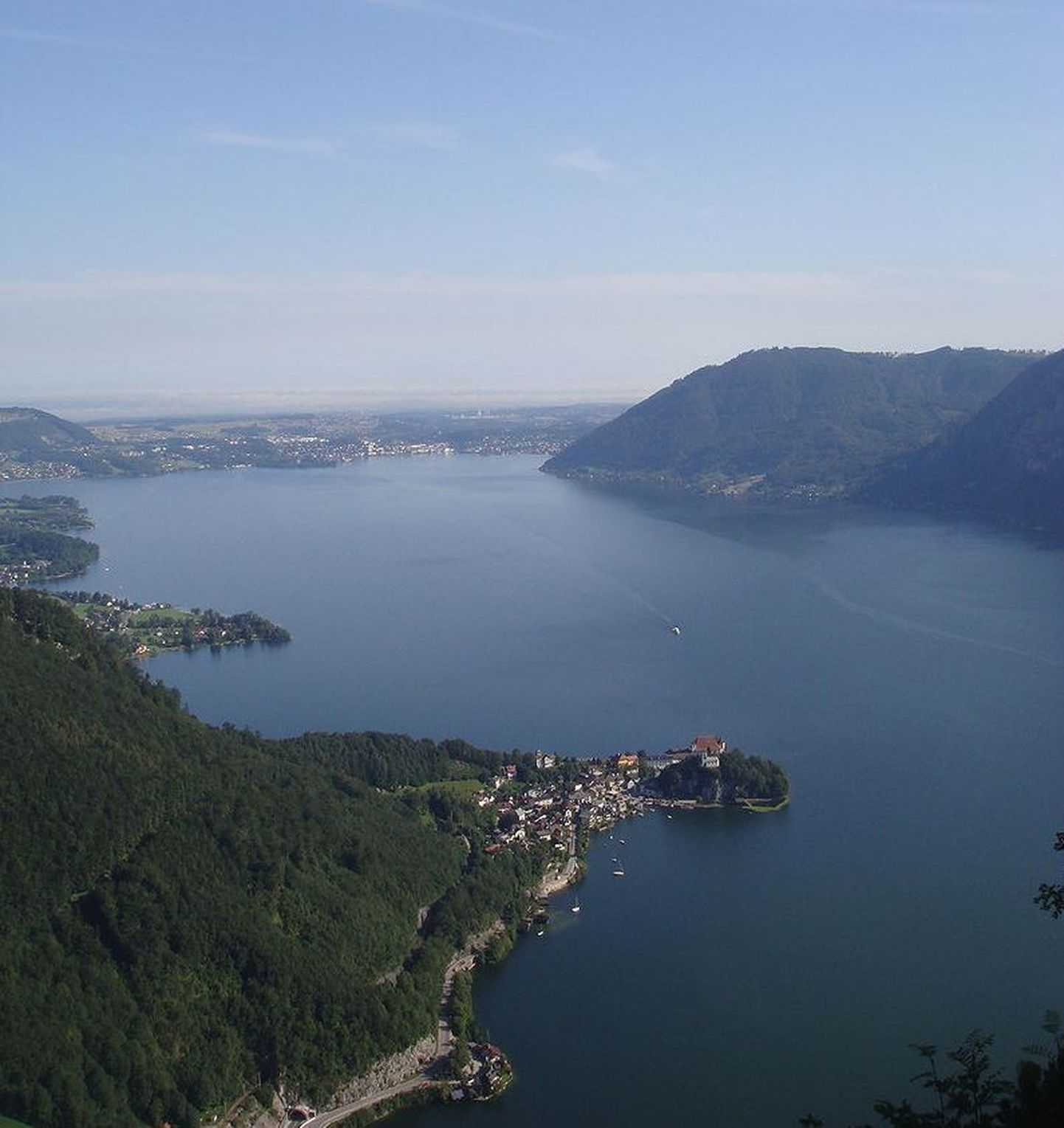 Trauni järv Austrias
