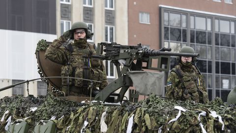 GRAAFIKUD ⟩ NATO riikidest võtavad kaitsekulude poodiumi endale Baltimaad