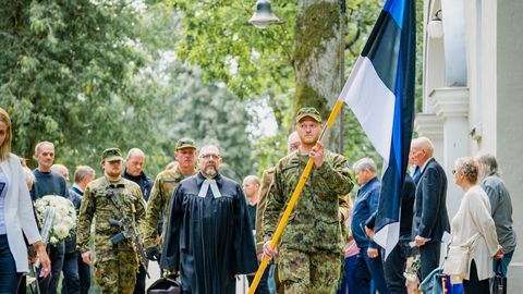Endale viimase kuuli jätnud metsavend leidis viimse puhkepaiga
