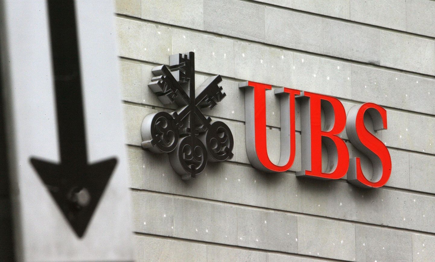 UBSi logo Bahnhofstrassel Zürichis.