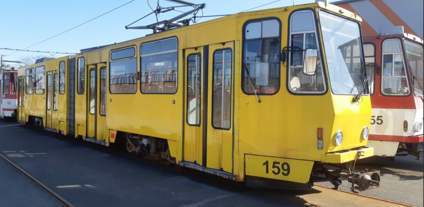 Tallinna transpordiamet müüb vana kollast trammi.