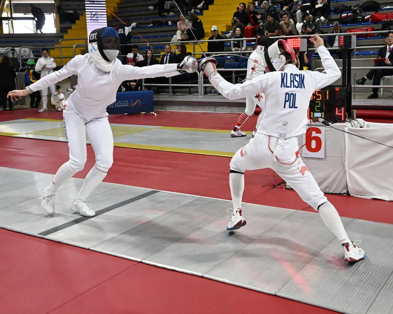 Katrina Lehise (vasakul) matš poolaka Alicja Klasikuga Bogota Grand Prix etapil.