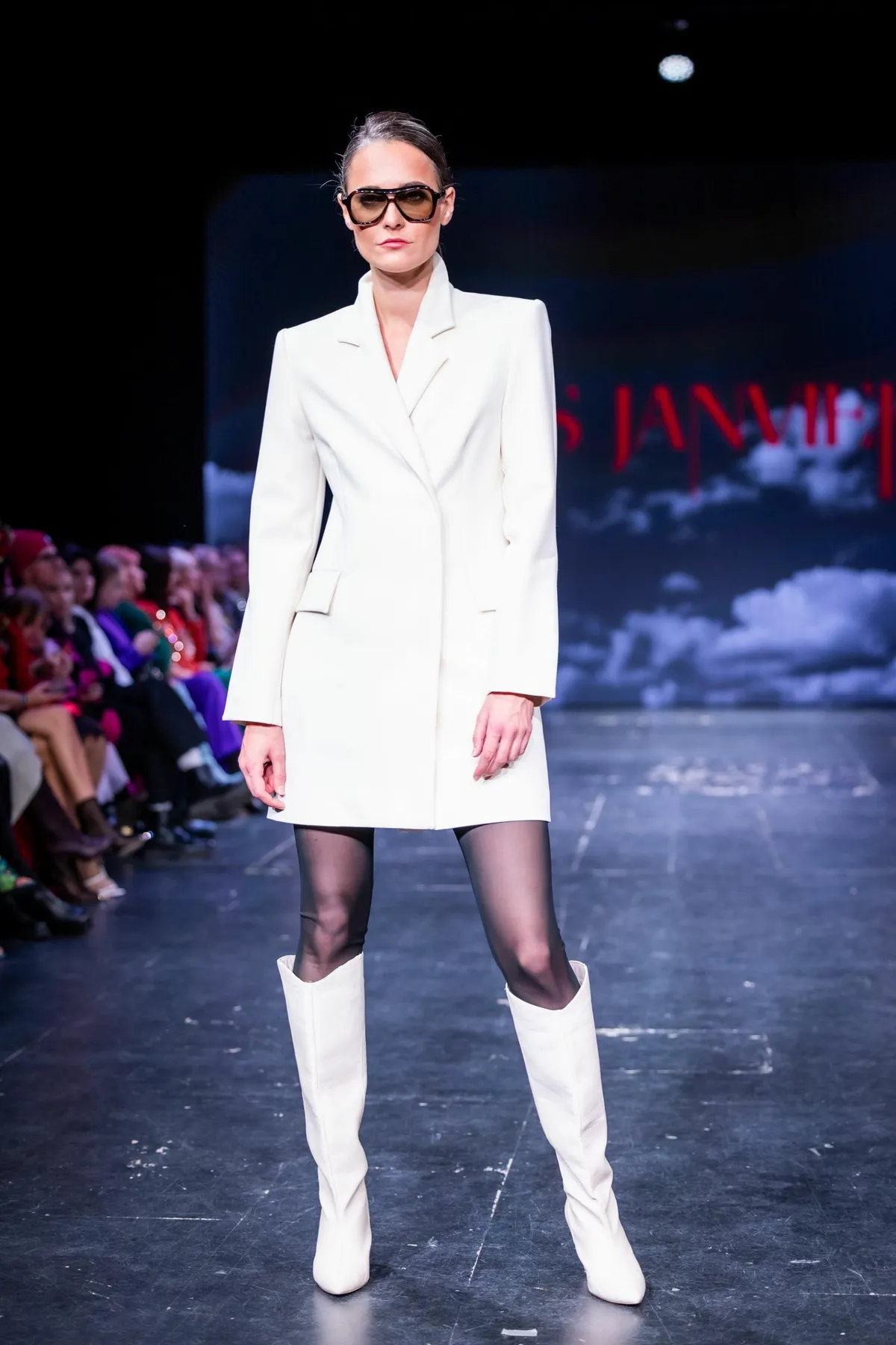 Iris Janvier, valge on sel sügisel tugev tegija! Pedaru. FOTO: Erlend Štaub/tfw