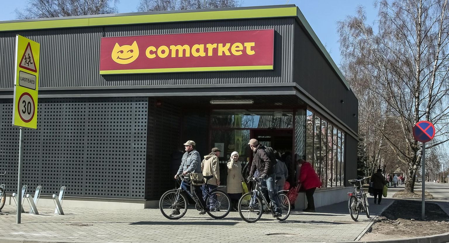 Oja Comarketi kauplus Pärnus Liblika tänaval.