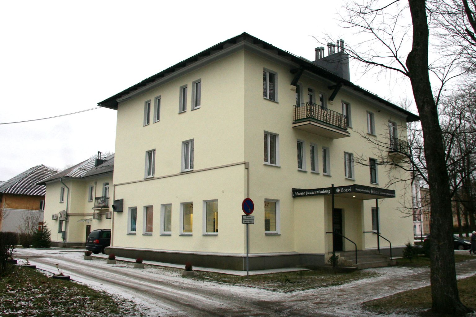 Дом на Кескаллеэ, 20 после ремонта фасада и дороги получил в ноябре самую большую поддержку от города - 7883,56 евро.