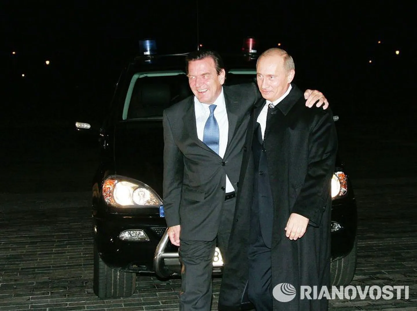 Герхард Шредер и Владимир Путин.