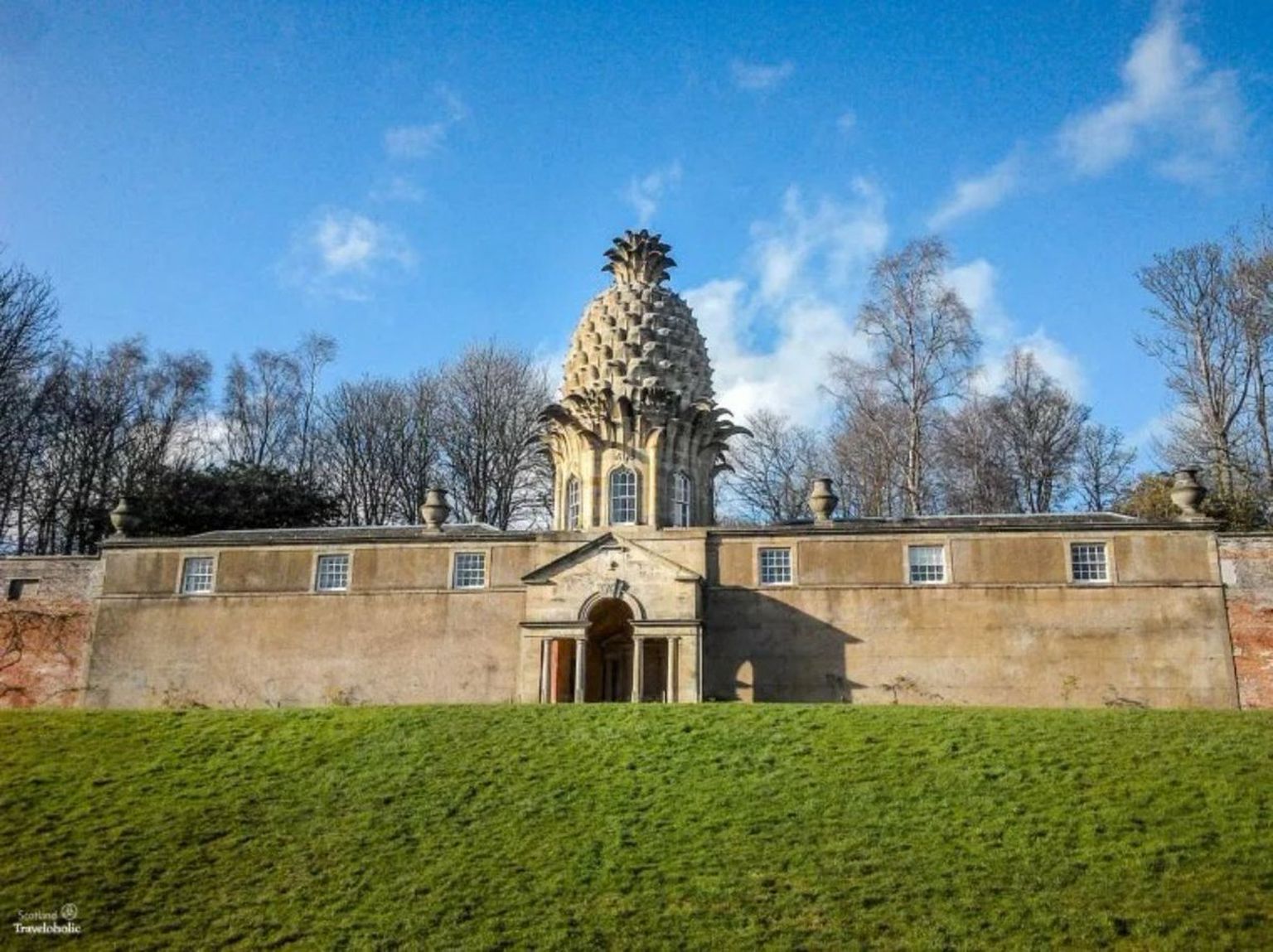 Šotimaa kõige kummalisemal ehitisel on ananssikujuline lehtla