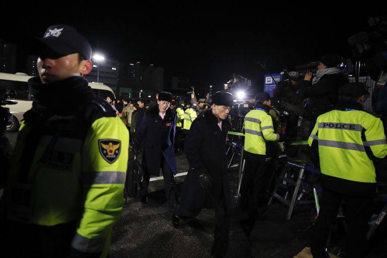 Lõuna-Korea politseinikud turvamas Pyeongchangi taliolümpiamängudele saabujaid