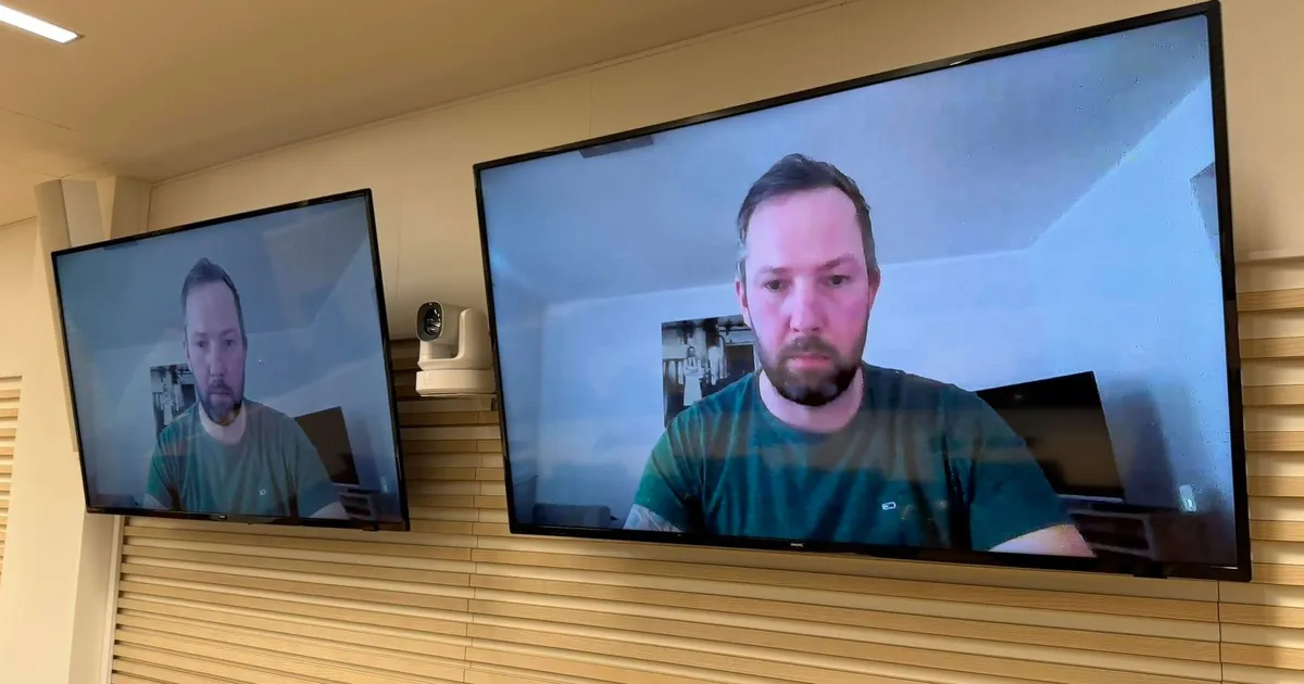 «Kuuuurija» saatest läbi käinud Tauri Olesk, kelle ettevõte jäi mõned aastad tagasi võlgu kümnetele alltöövõtjatele, istus täna kohtupingis. Harju maakohtus oli