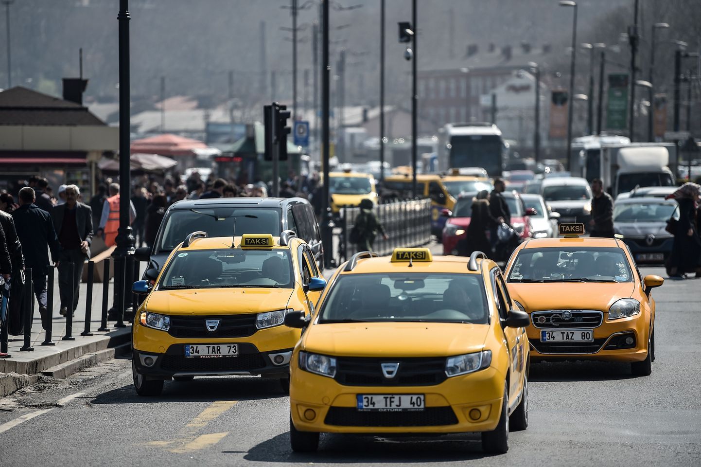 Istanbuli ametlikud kollased taksod.