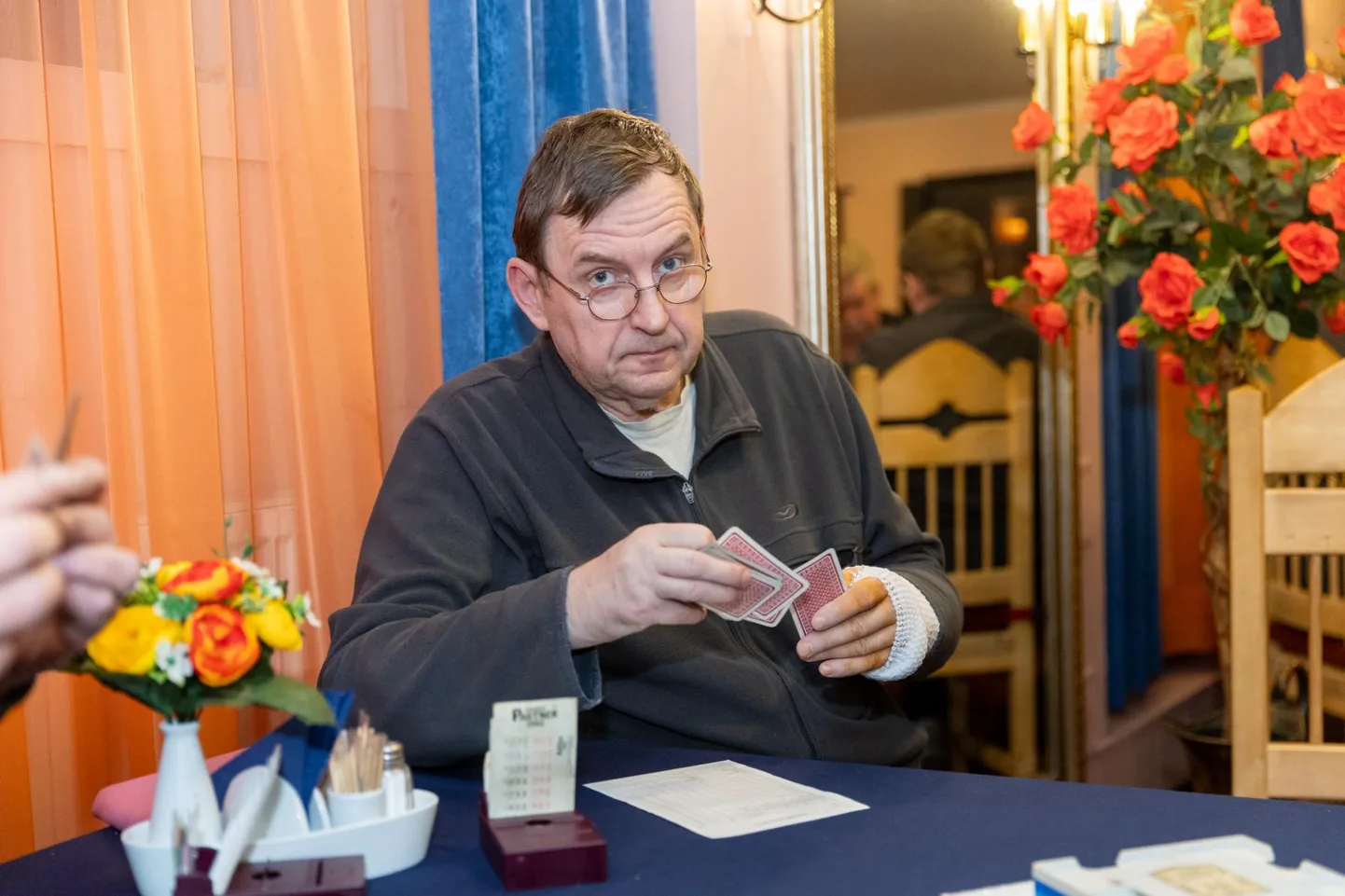 Kalle Pentel mängis sel turniiril uue paarilise Toomas Korgiga ja tuli kohe maakonna meistriks.