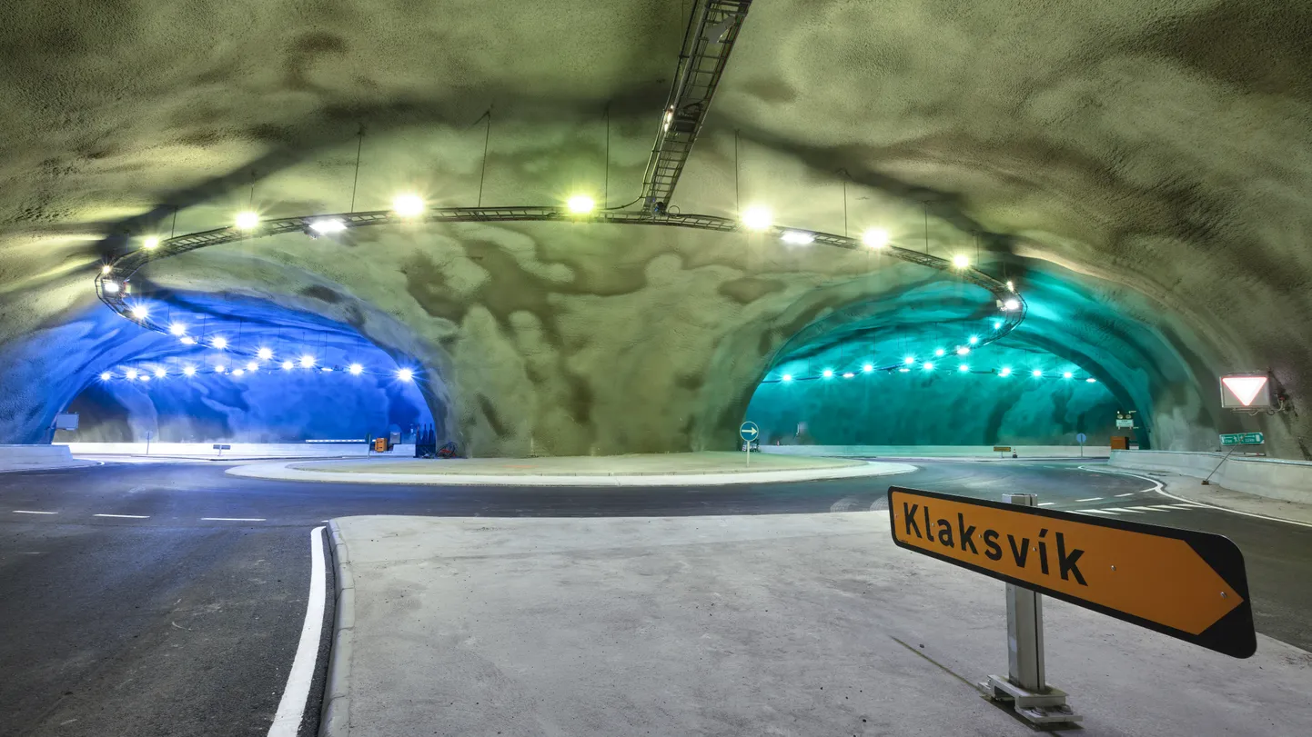 Eysturoyi tunnel.