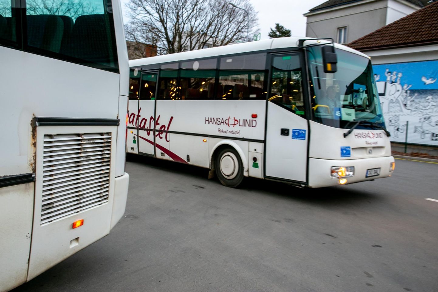 Pärnu ühistranspordikeskus muudab 12. detsembrist Pärnu keskuslinna saabuvate busside puhul töökorraldust.