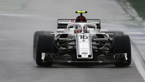 Video: Leclerc suutis väljasõitu vältida uskumatult stiilse liigutusega