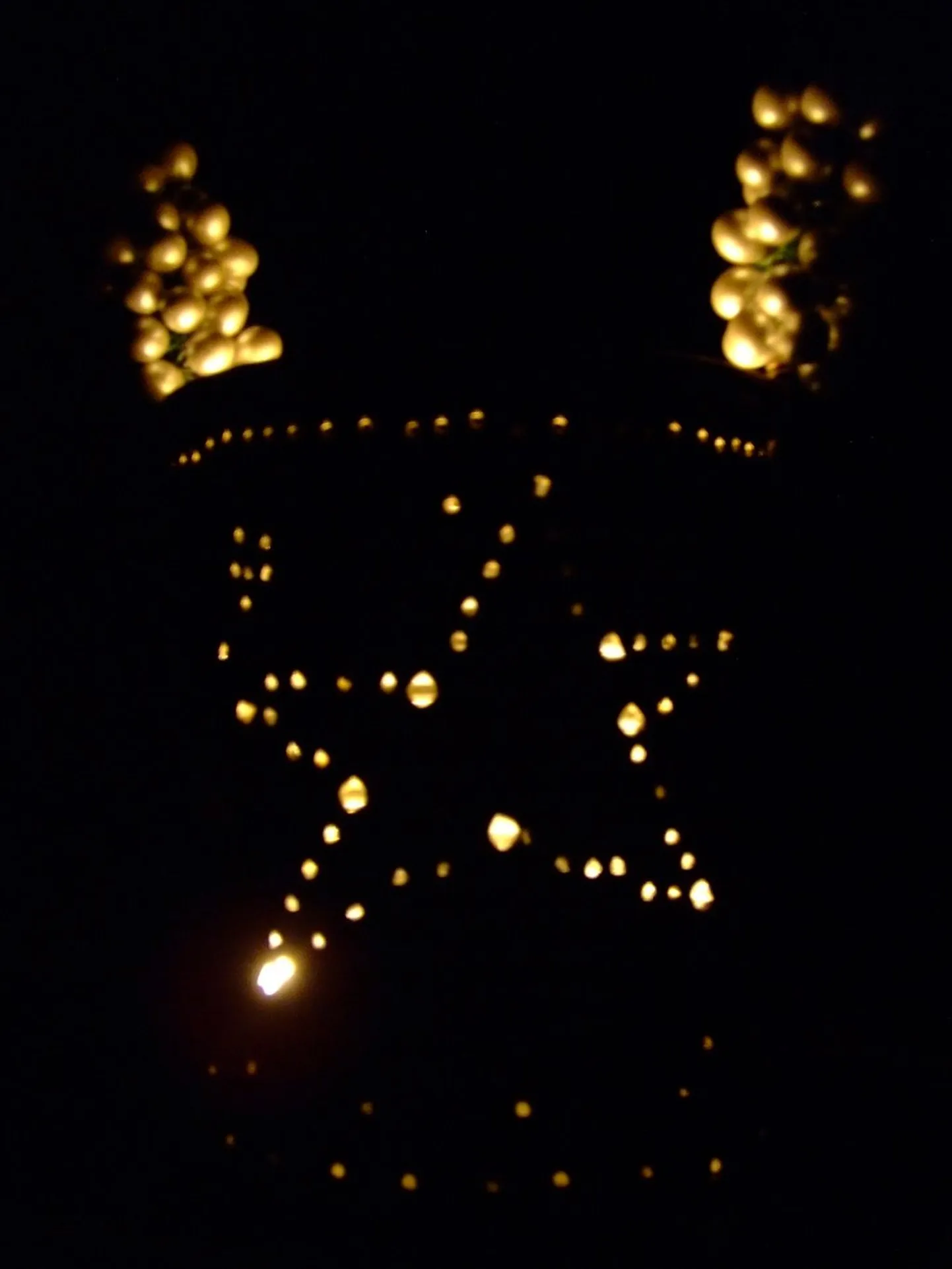 Latern pimedas.