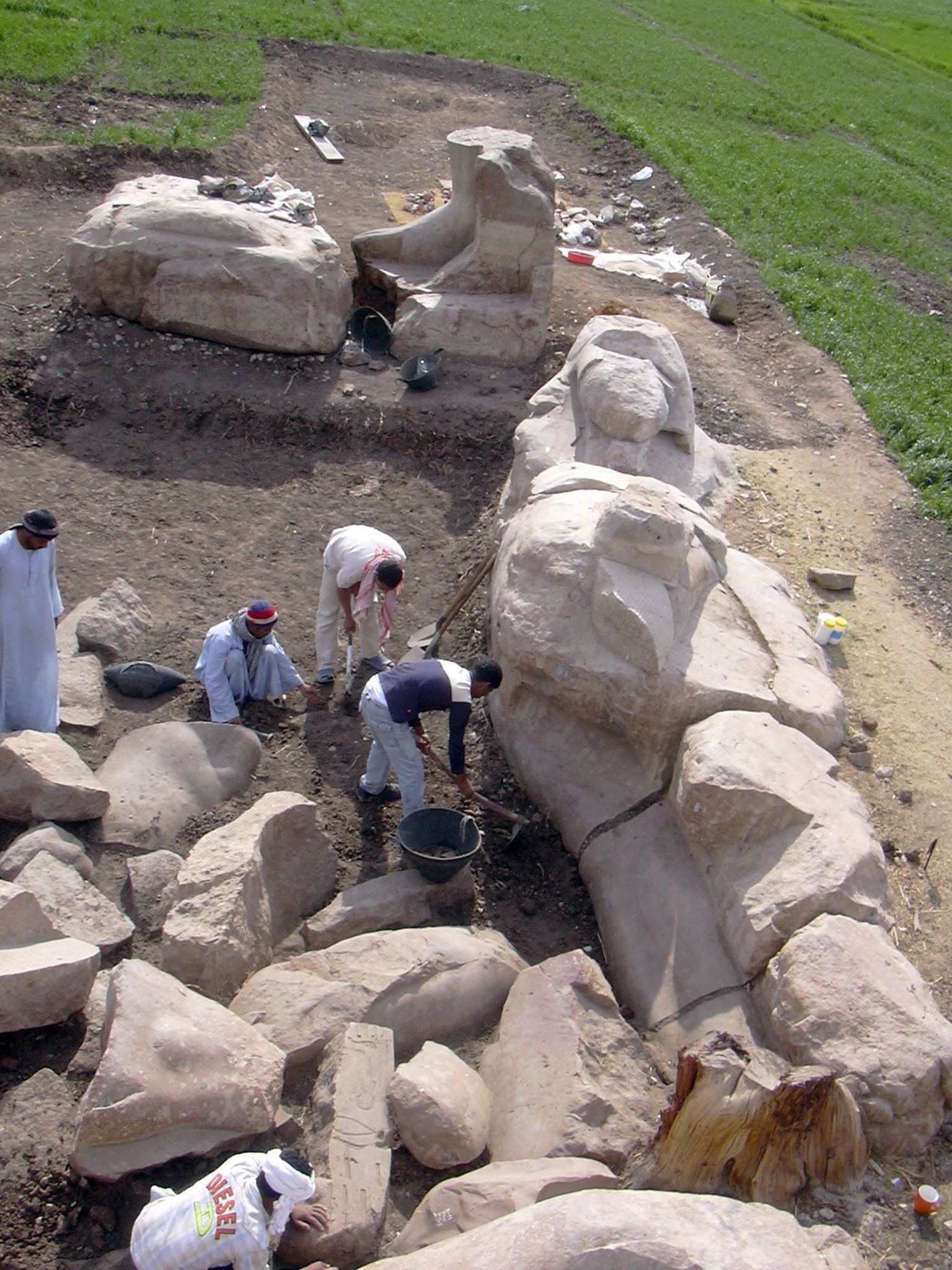 Egiptuses kaevati välja hiiglaslik vaaraoskulptuur